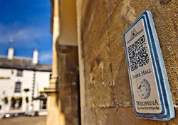 19 мая Великобритания презентует первый в мире «Википедия-город»