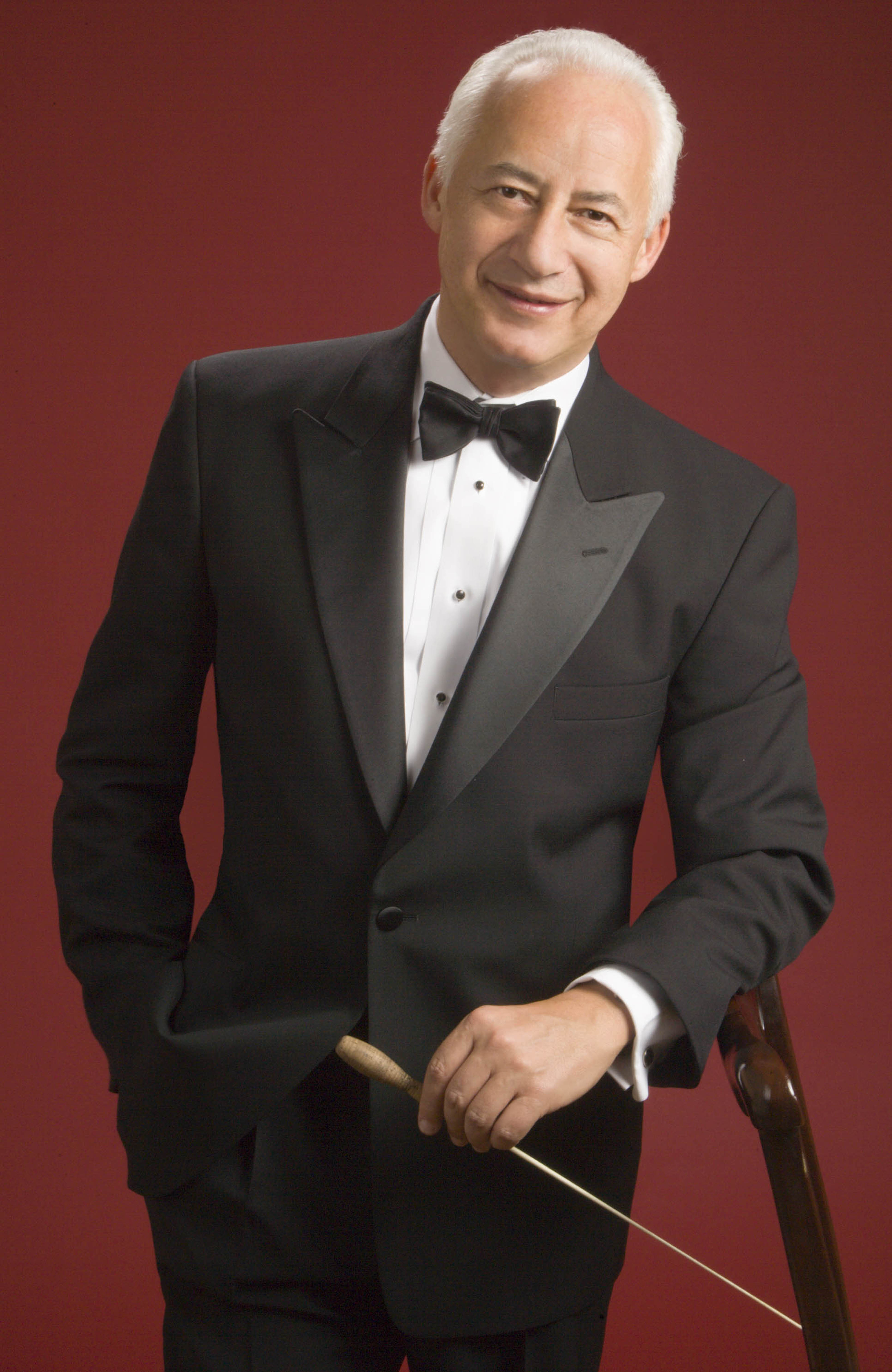 Сколько лет спивакову владимиру дирижеру. Спиваков скрипач. Сколько лет спивакову владимиру дирижеру. Спиваков дирижер. Сколько лет спивакову владимиру дирижеру.